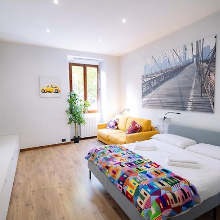 The Red Bricks Home - San Babila Area Milan Luaran gambar