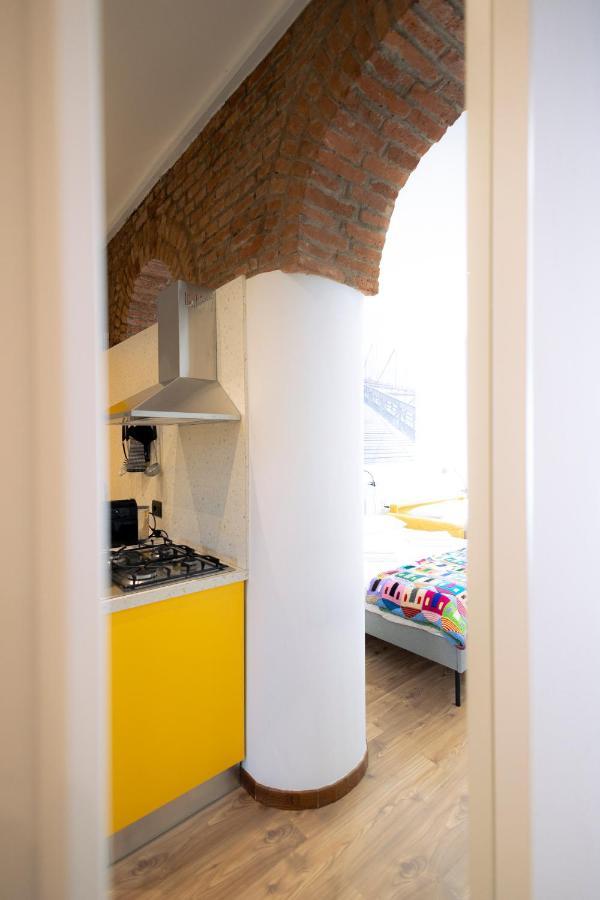 The Red Bricks Home - San Babila Area Milan Luaran gambar