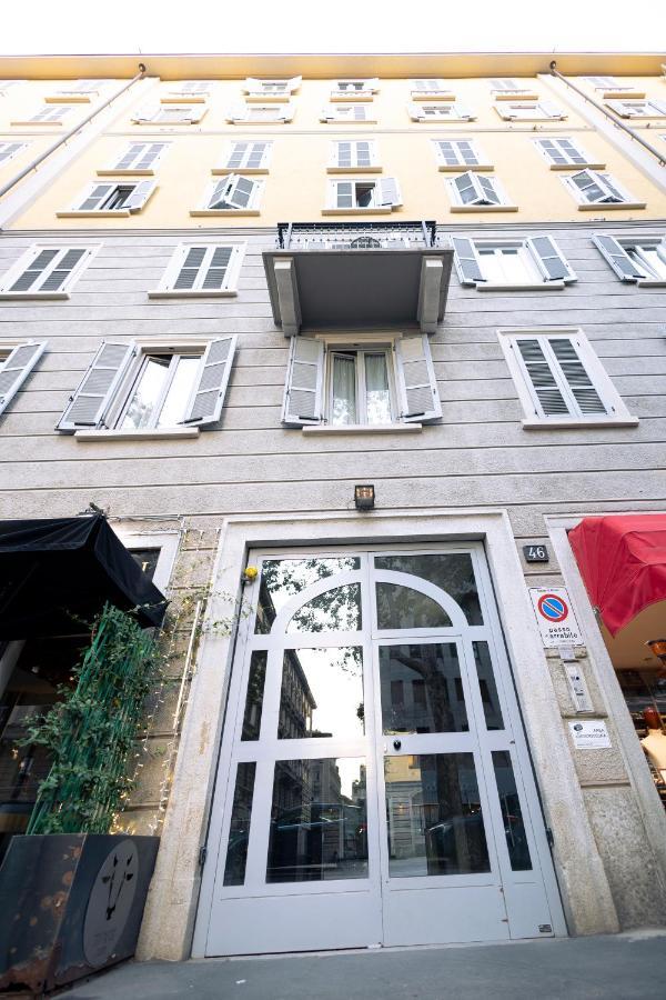 The Red Bricks Home - San Babila Area Milan Luaran gambar