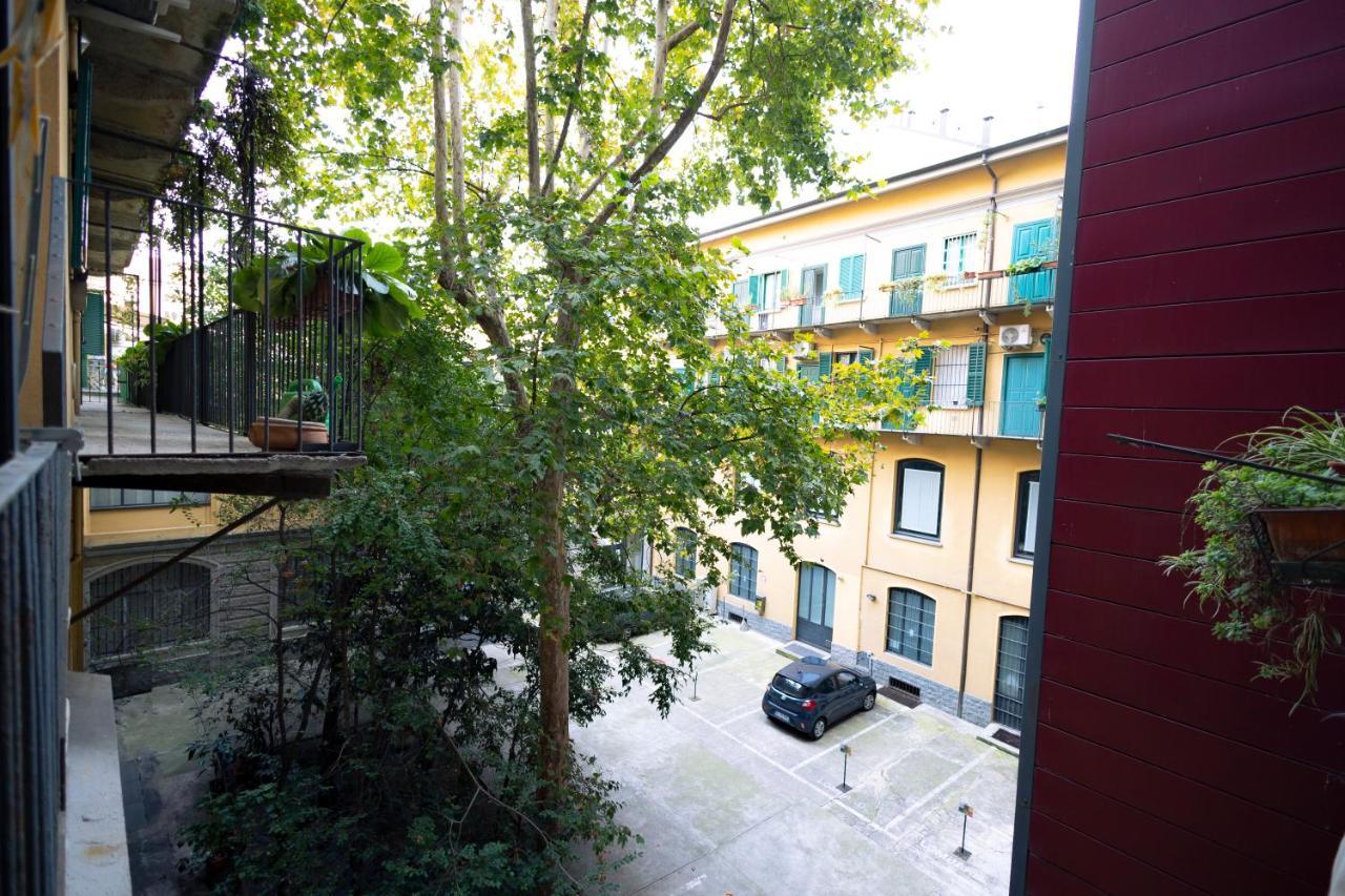 The Red Bricks Home - San Babila Area Milan Luaran gambar