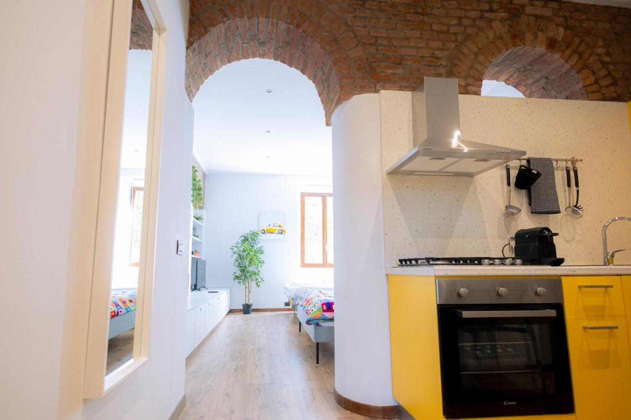 The Red Bricks Home - San Babila Area Milan Luaran gambar